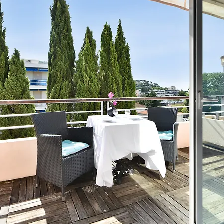 מלון דירות Zenitude Hotel-residences לה קאנה