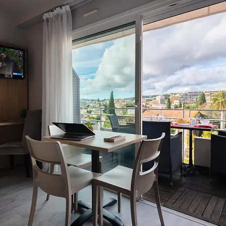 Zenitude Hotel-residences מלון דירות 4*