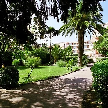 מלון דירות Zenitude Hotel-residences 4*