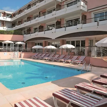 Zenitude Hotel-residences מלון דירות